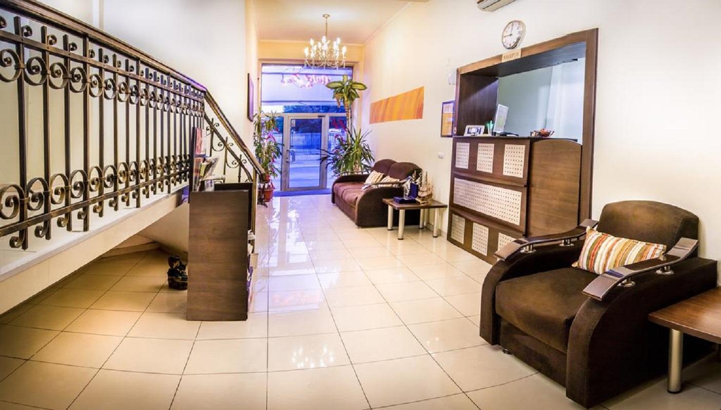 Eos Hotel 2*